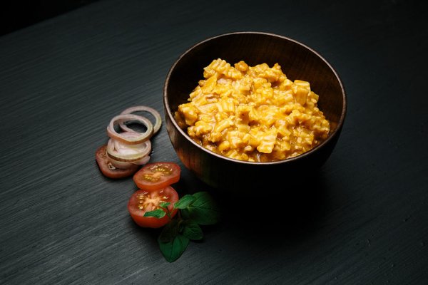 Real Field Meal | Nudeln in Tomatensoße | Gefriergetrocknete Lebensmittel | 143g