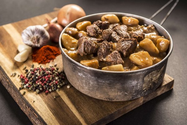 Adventure Menu | Rindergulasch mit Salzkartoffeln | MRE | 400g