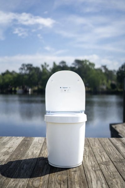 Urinseparerende toalett Separett Weekend Prime